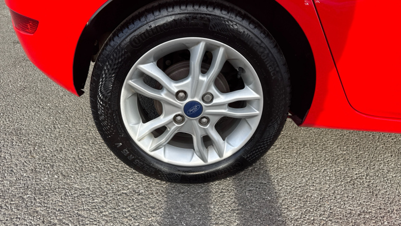 Ford Fiesta 1.25 82 Zetec 5dr Petrol Hatchback